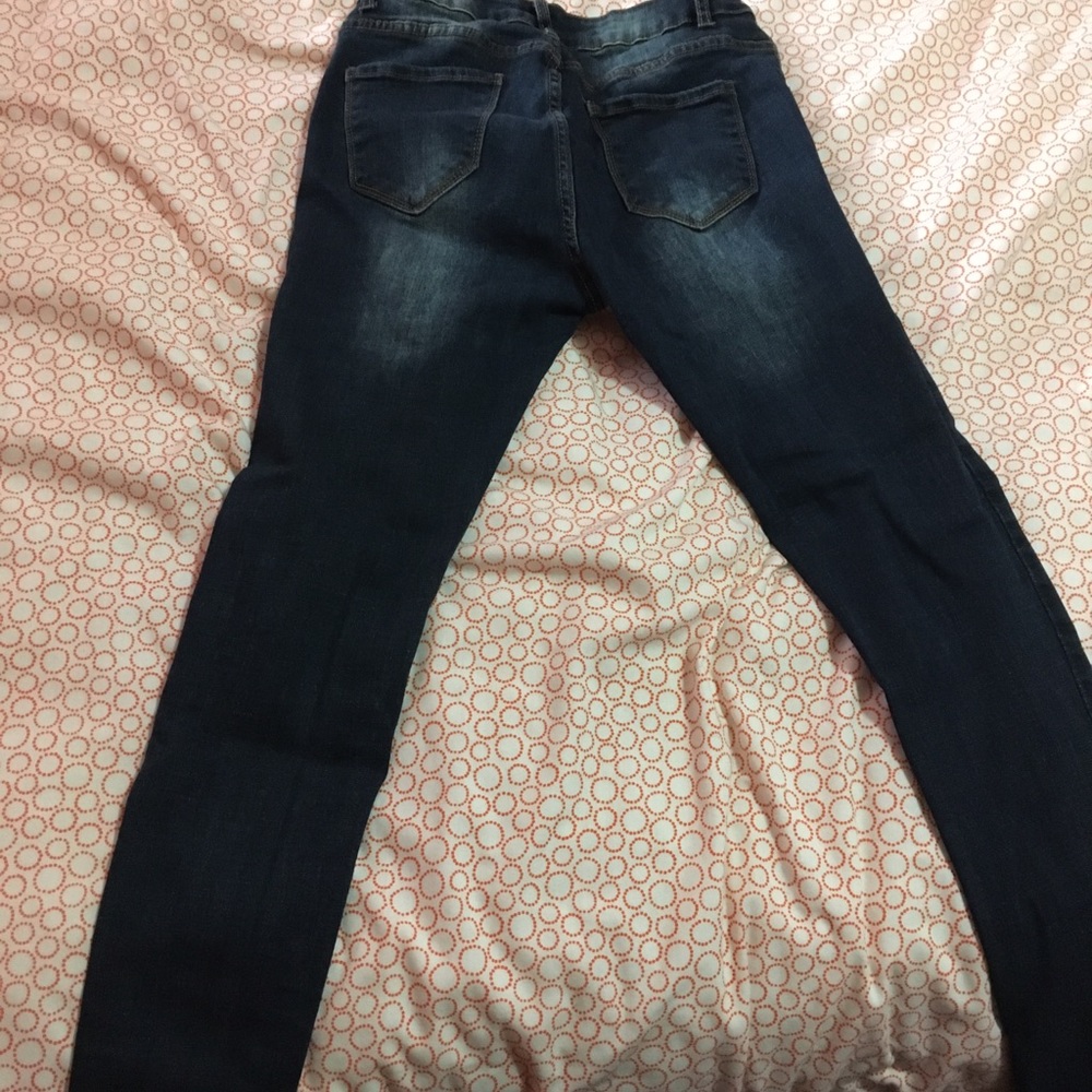 RIPPED JEANS!! - Picture 3 of 3